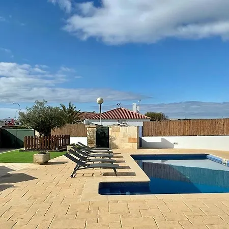Villa En Blanes